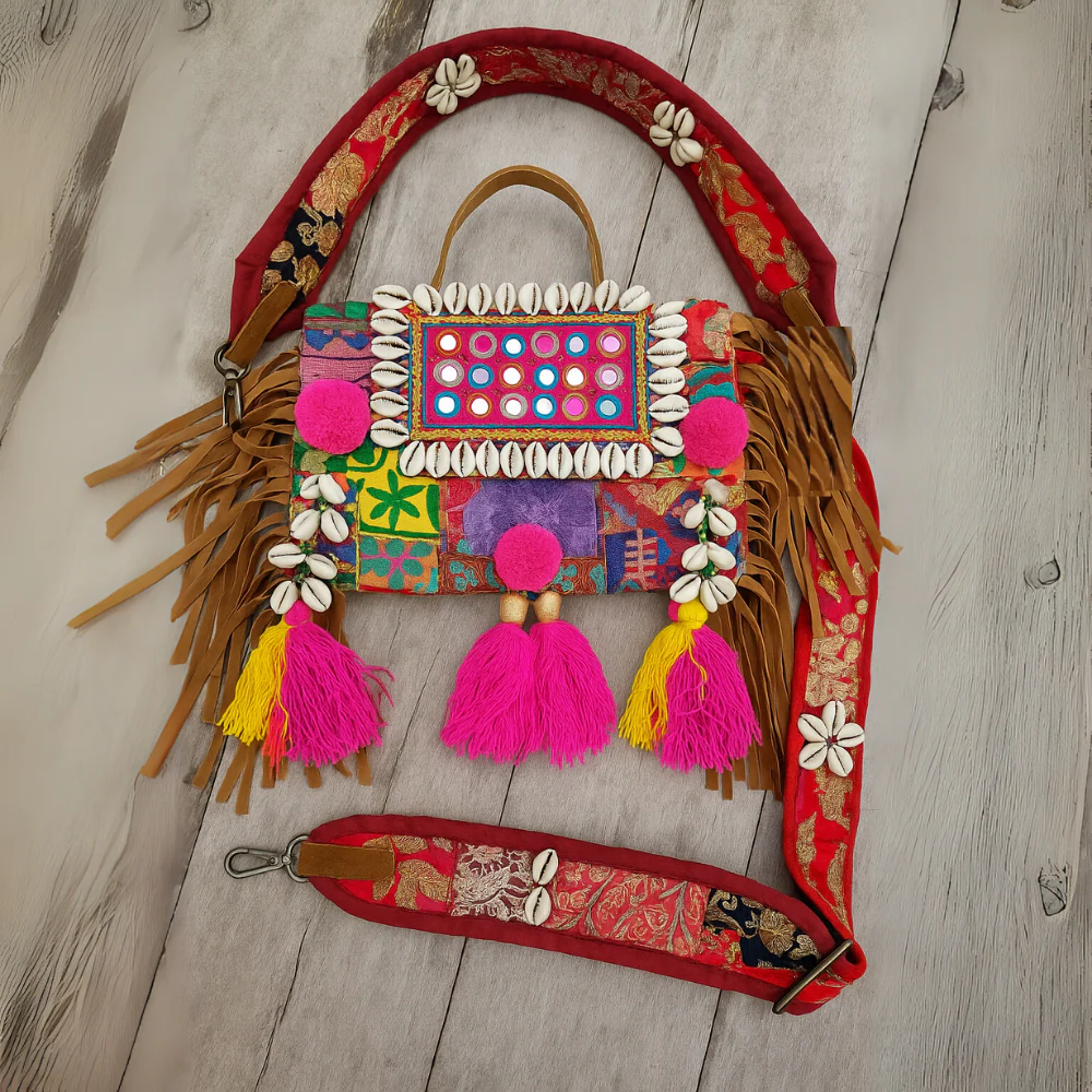 1777550280_bags.webp